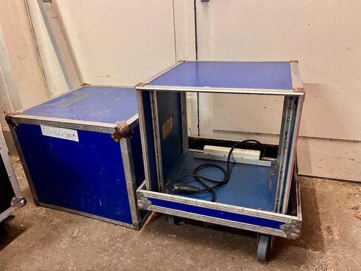 Flightcase 19" inch rack 10U in stolp op wielen, Muziek en Instrumenten, Behuizingen en Koffers, Gebruikt, Overige instrumenten