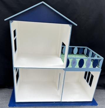 Leuke poppenhuis uit midden jaren '50  beschikbaar voor biedingen