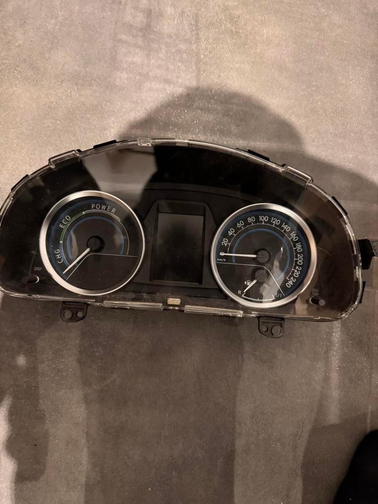 Toyota auris tellerklok instrumentenpaneel, Ophalen of Verzenden, Gebruikt, Toyota