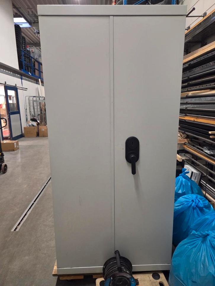 Grote Brandkast / Kluis/ wapenkluis, Huis en Inrichting, Brandblussers en Brandkasten, Gebruikt, Brandkast, Ophalen