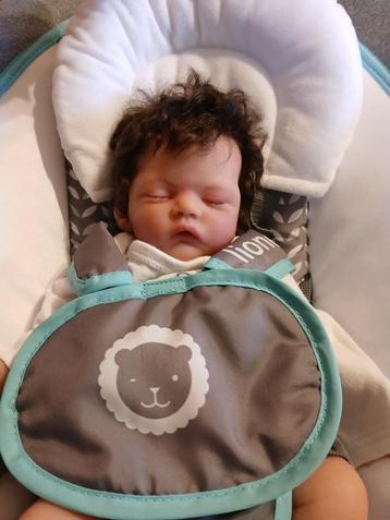 volledige silicone baby beschikbaar voor biedingen