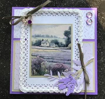 Nr 25 wenskaart met haakwerk lavendel bloemen landschap beschikbaar voor biedingen