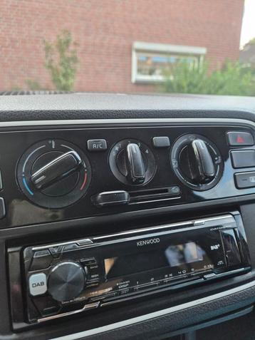 Autoradio Kenwood KMM DAB 403 beschikbaar voor biedingen