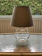 Leuke lamp met glazen bol poot en olijfgroene kap, Ophalen, Gebruikt, Glas, Minder dan 50 cm