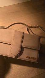 Jacquemus bambino beige large, Sieraden, Tassen en Uiterlijk, Ophalen of Verzenden, Zo goed als nieuw, Beige, Handtas