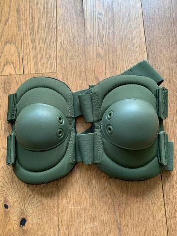 NL Leger Elleboogbeschermers, groen beschikbaar voor biedingen
