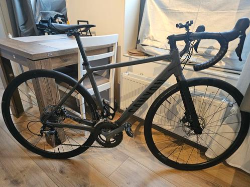 Race Endurance bike Canyon 6 2024 AL, Fietsen en Brommers, Fietsen | Racefietsen, Zo goed als nieuw, Overige merken, Meer dan 20 versnellingen