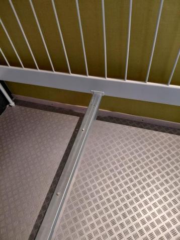 Ikea bedframe - afbeelding 2