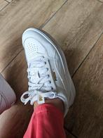 Witte sneakers van puma maat 37, Ophalen of Verzenden, Zo goed als nieuw, Wit, Sneakers of Gympen