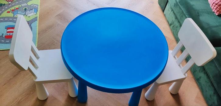 IKEA Mammut Kinder tafel met 2 stoel, Huis en Inrichting, Tafels | Statafels, Zo goed als nieuw, Ophalen