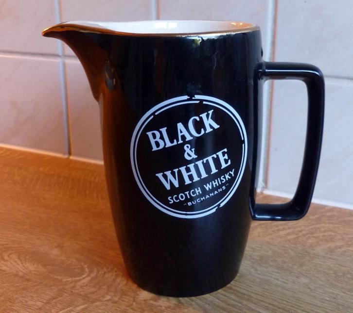 Black & White Scotch whisky waterkan whiskykan, Verzamelen, Merken en Reclamevoorwerpen, Gebruikt, Gebruiksvoorwerp, Ophalen of Verzenden