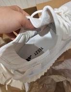 Adidas yeezy, Wit, Nieuw, Ophalen of Verzenden, Sneakers of Gympen