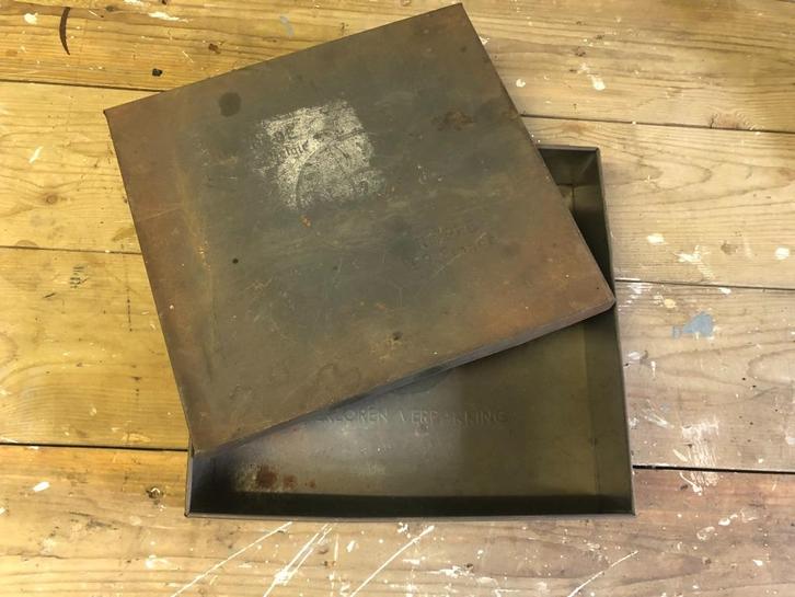 B393 Antiek blik Delacre Vilvoorde Nieppe 59 France, Verzamelen, Blikken, Gebruikt, Overige, Overige merken, Ophalen of Verzenden