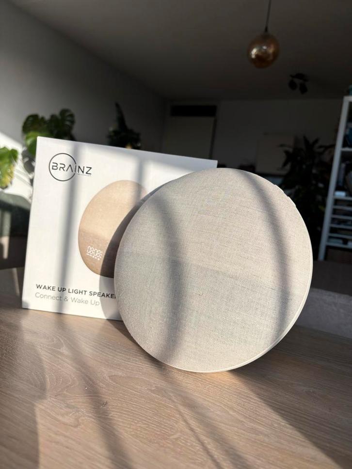 Brainz Wake Up Light Speaker - Nieuwstaat, Witgoed en Apparatuur, Wekkers, Zo goed als nieuw, Digitaal, Ophalen of Verzenden