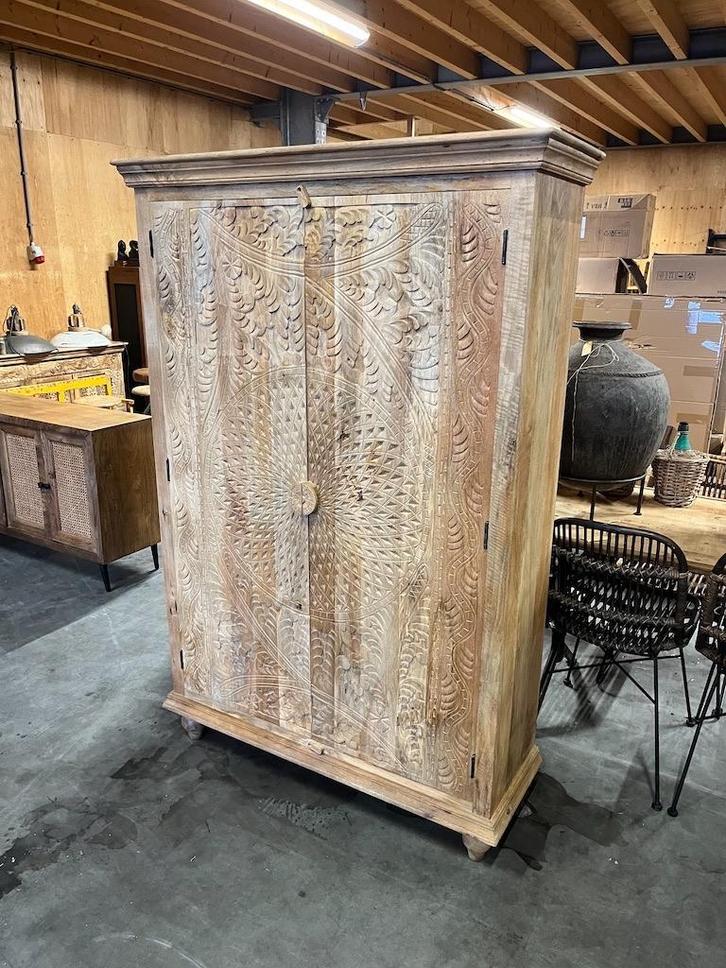Handgesneden Kast uit India pracht exemplaar Ibiza/Boho Nw, Huis en Inrichting, Kasten | Buffetkasten, Nieuw, 150 tot 200 cm, 100 tot 150 cm