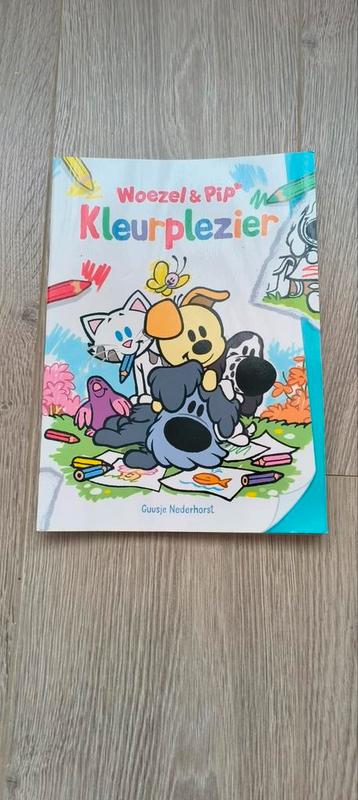 Nieuw kleurboek van Woezel & pip  beschikbaar voor biedingen