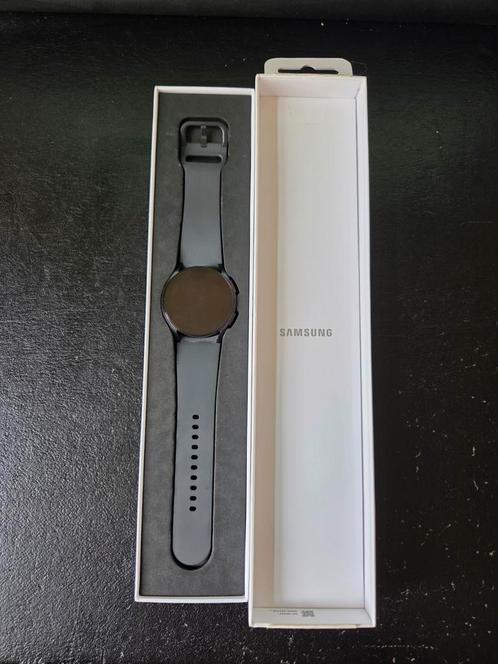 samsung galaxy watch 6, Sieraden, Tassen en Uiterlijk, Smartwatches, Nieuw, Android, Grijs, Afstand, Calorieverbanding, Conditie