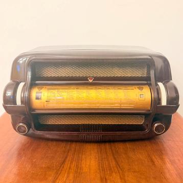 VINTAGE BUIZENRADIO CLARVILLE E610 CADILLAC NEUS BAKELIET beschikbaar voor biedingen