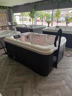 Jacuzzi balboa 3 pers!, Ophalen, Zo goed als nieuw, Pomp, Vast