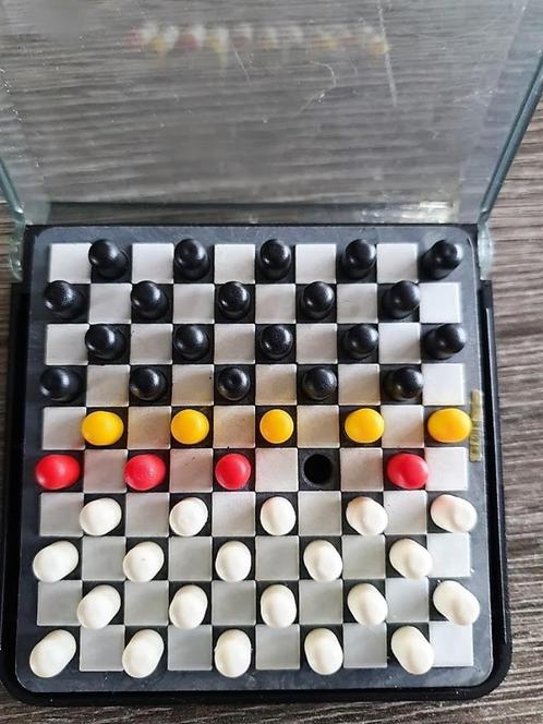 Dammen (reisspel), Hobby en Vrije tijd, Gezelschapsspellen | Bordspellen, Gebruikt, Een of twee spelers, Reisspel, Ophalen of Verzenden