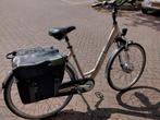 GIANT ELEKTRISCHE  FIETS  688 km, Fietsen en Brommers, Ophalen, Zo goed als nieuw, Overige merken