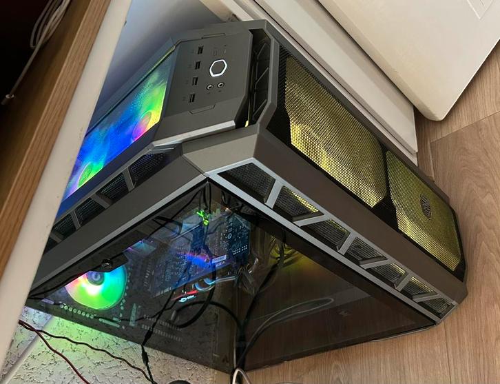 Gaming PC – Ryzen 5 / GTX 970 / 16GB RAM / SSD + HDD /, Spelcomputers en Games, Games | Pc, Zo goed als nieuw, Overige genres