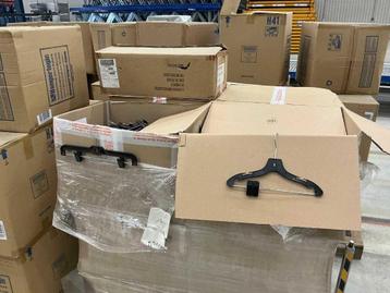kledinghangers Circa 32 Pallets gratis ophalen, voor 12-12