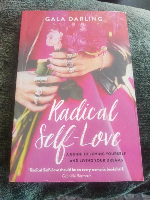 Gala Darling - Radical self-love, Boeken, Esoterie en Spiritualiteit, Zo goed als nieuw, Spiritualiteit algemeen, Ophalen of Verzenden