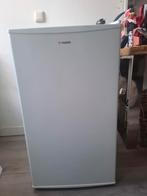 Tomado, Tafelmodel koelkast, Met vriesvak, Witgoed en Apparatuur, Vriezers en Diepvrieskisten, Minder dan 85 cm, Minder dan 60 cm