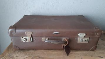 Koopje! Oude reiskoffer | bruin koffer | nostalgie beschikbaar voor biedingen