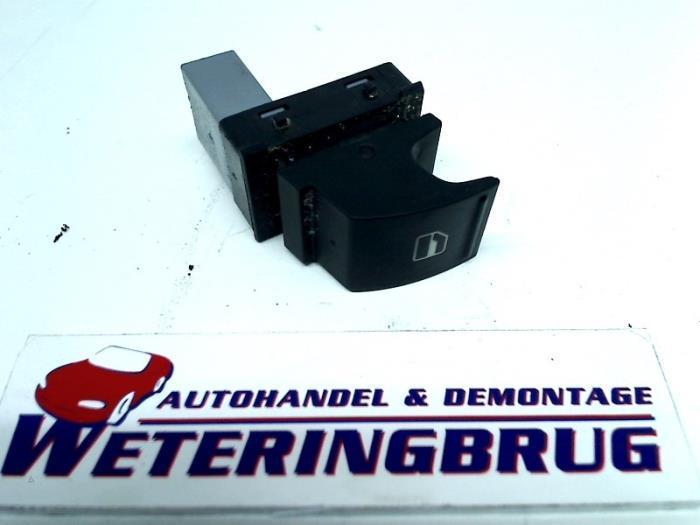 Elektrisch Raam Schakelaar van een Volkswagen Polo, Auto-onderdelen, Dashboard en Schakelaars, Volkswagen, Gebruikt, 3 maanden garantie