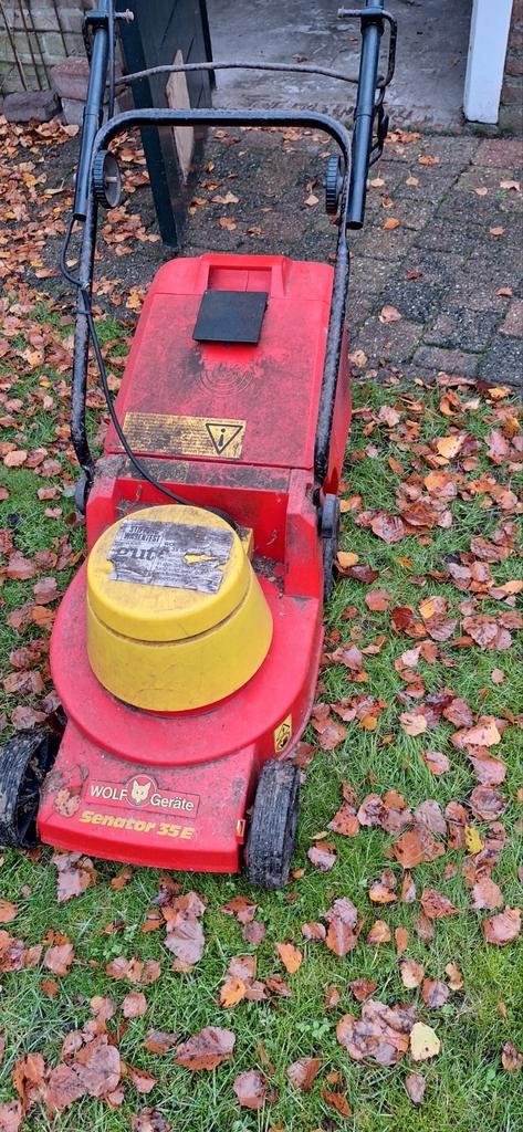 Wolf Senator 35 E Grasmaaier incl. verlengsnoer, Tuin en Terras, Grasmaaiers, Gebruikt, Elektrische grasmaaier, 30 t/m 39 cm, Cirkelmaaier