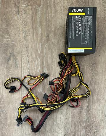 Antec 700 Watt Voeding beschikbaar voor biedingen