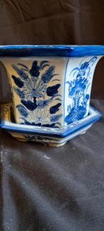 Bloempot gaaf beschilderd in blauw, Antiek en Kunst, Antiek | Keramiek en Aardewerk, Ophalen