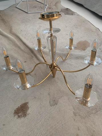 Elegante Kroonluchter met Kristallen Accenten beschikbaar voor biedingen