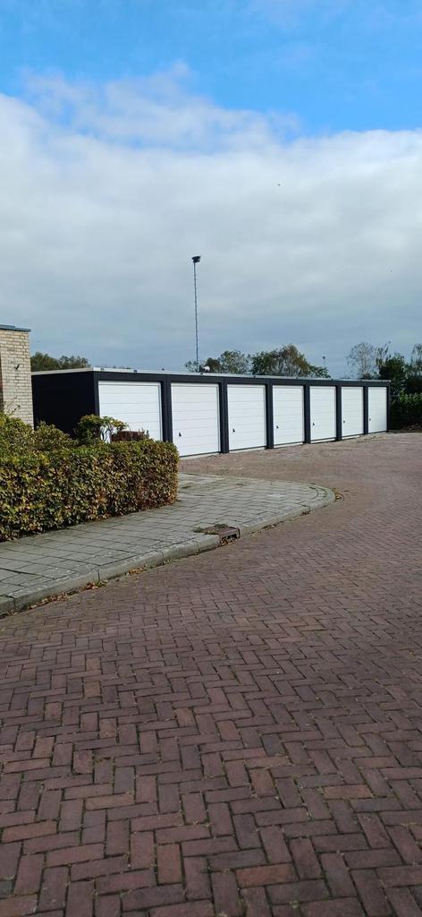 Garage(s) te huur, Huizen en Kamers, Garages en Parkeerplaatsen, Friesland
