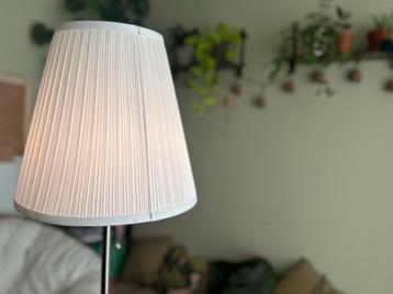 Ikea ÅRSTID vloerlamp beschikbaar voor biedingen