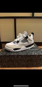 Nike air jordan 4 retro military black M42, Kleding | Heren, Schoenen, Ophalen of Verzenden, Nieuw, Wit