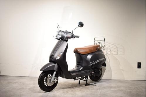 BTC Riva | 2015 | 4000km | SNOR/BROM, Fietsen en Brommers, Scooters | Overige merken, Zo goed als nieuw, Benzine, Ophalen of Verzenden