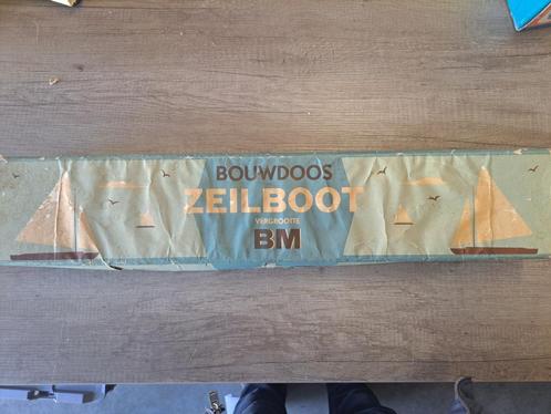 Warnaar model zeilboot hout, ik denk jaren 1946 verzamelopbj, Hobby en Vrije tijd, Modelbouw | Boten en Schepen, Zo goed als nieuw
