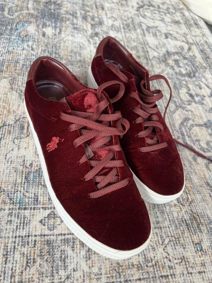 Ralph Lauren velvet dames schoenen EU 38,5 bordeaux velvet, Kleding | Dames, Schoenen, Zo goed als nieuw, Sneakers of Gympen, Rood