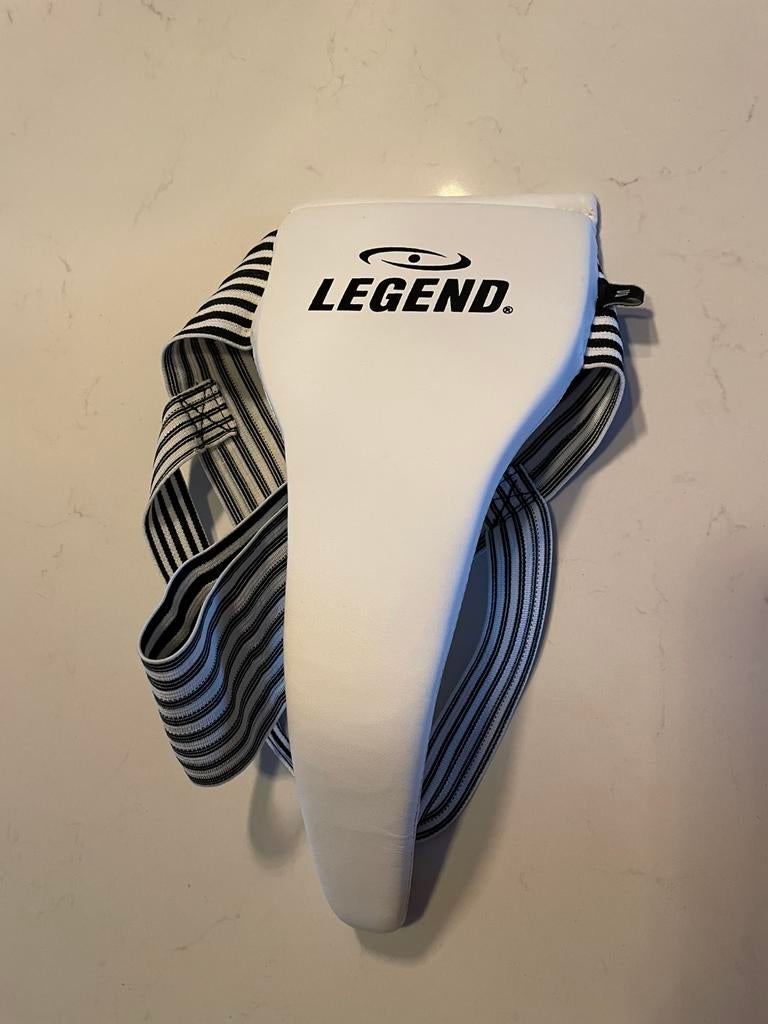 Legend kruisbescherming M, Overige, Vechtsportbescherming, Zo goed als nieuw, Maat M