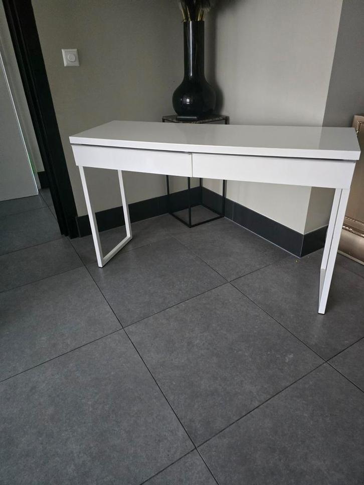 Besta burs ikea bureau, Huis en Inrichting, Bureaus, Ophalen of Verzenden