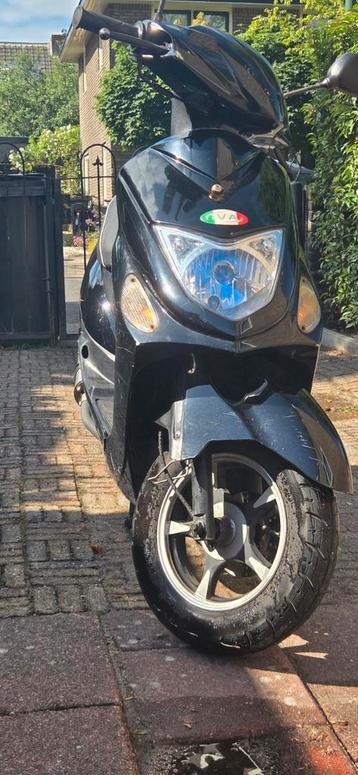 Scooter 50cc beschikbaar voor biedingen