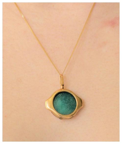 Unieke hanger van 14 kt gouden horlogekast met agaat, Sieraden, Tassen en Uiterlijk, Kettinghangers, Goud, Groen, Overige voorstellingen