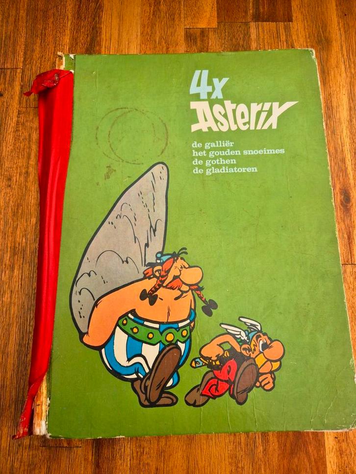 4x Asterix Album - De Galliër, Snoeimes, Gothen, Gladiatoren, Boeken, Stripboeken, Gelezen, Eén stripboek, Ophalen of Verzenden