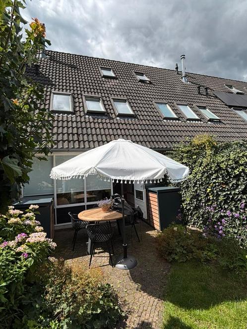 *Nieuw* Parasol Marrakesh wit rond 251 cm, Tuin en Terras, Parasols, Nieuw, Stokparasol, 2 tot 3 meter, Ophalen