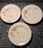 Vintage Bavaria diepe borden crème met roze bloemetjes, Huis en Inrichting, Keuken | Servies, Ophalen of Verzenden, Zo goed als nieuw