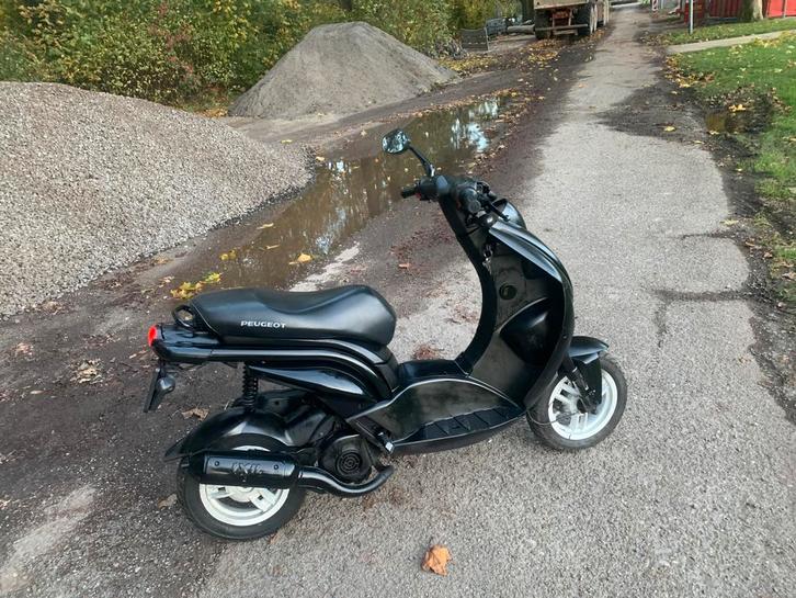 Peugot ludix tekoop of teruil  tegen fatbike, Fietsen en Brommers, Scooters | Piaggio, Zo goed als nieuw, Overige modellen, Tweetakt