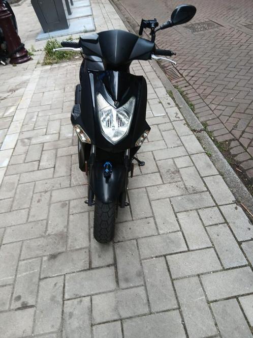 Kymco agility 125 motorscooter, Fietsen en Brommers, Scooters | Kymco, Zo goed als nieuw, Agility, Benzine, Ophalen of Verzenden